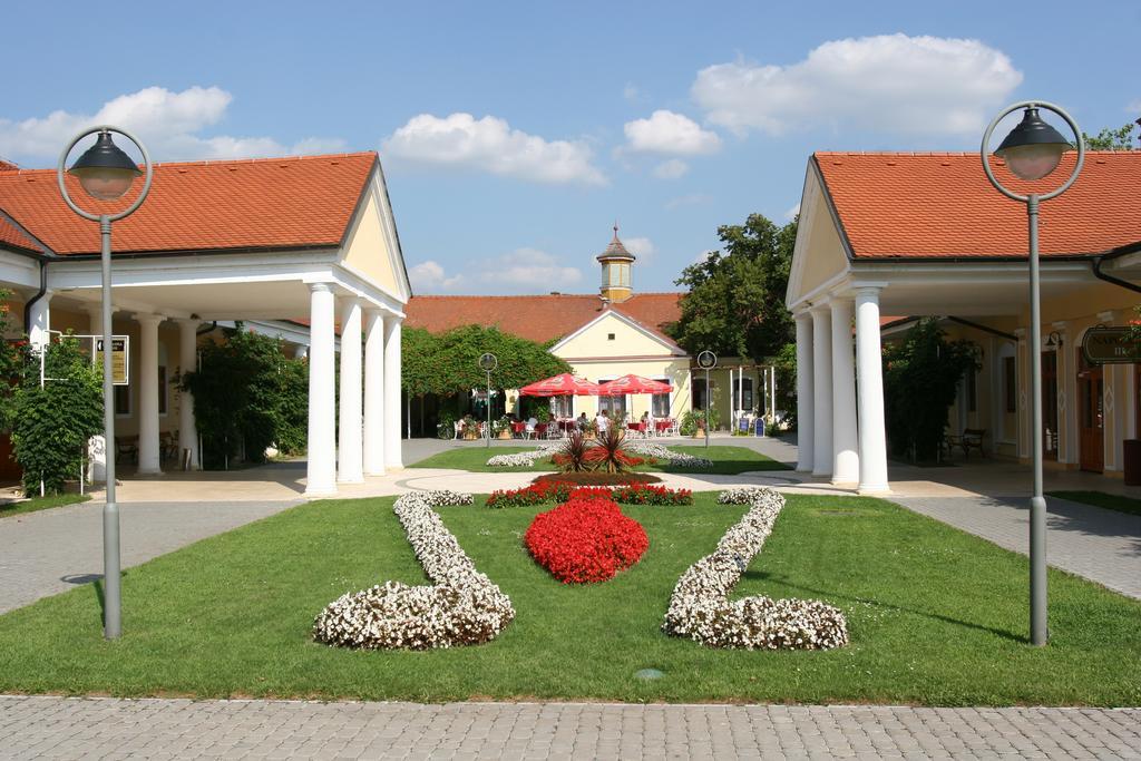 Ensana Vila Trajan Пьештяни Экстерьер фото